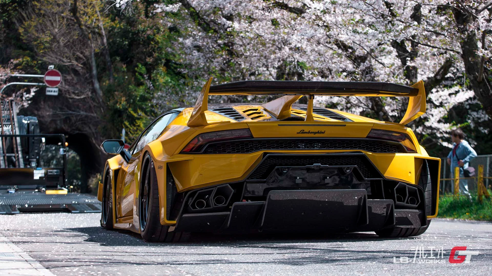 LB Silhouette WORKS HURACAN GT Complete body kit FOR SPYDER FRP + CFRP (LB53-08) - Image 3