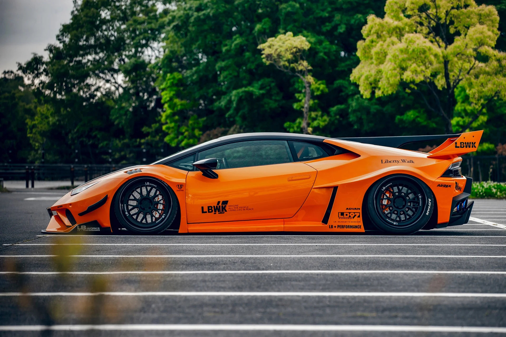 LB Silhouette WORKS HURACAN GT Complete body kit (FRP+CFRP) (LB53-02) - Image 4