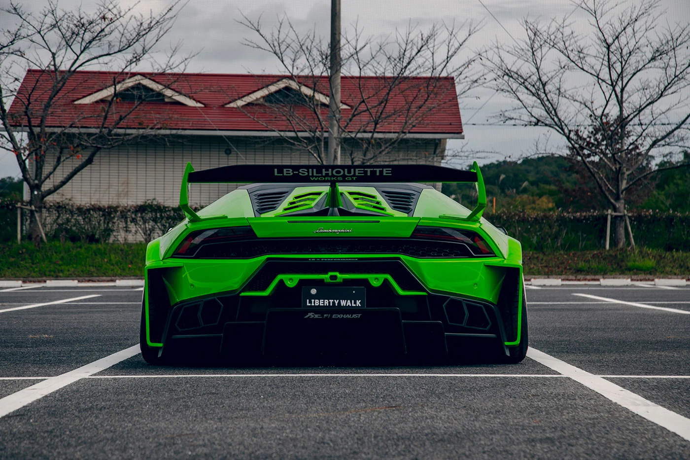 LB Silhouette WORKS HURACAN GT Complete Body Kit (REAR FENDER EXCHANGE - COUPE ONLY) FRP (LB53-04) - Image 19