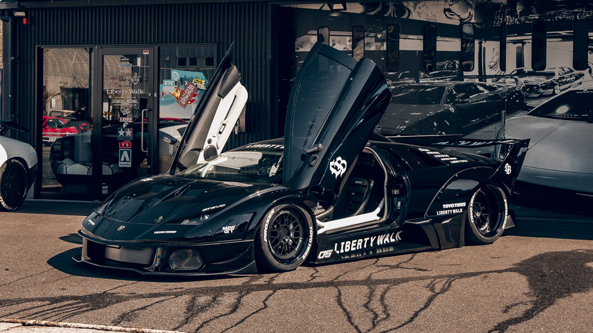 LB Silhouette WORKS Murcielago GT EVO (LB70-01) - Image 12