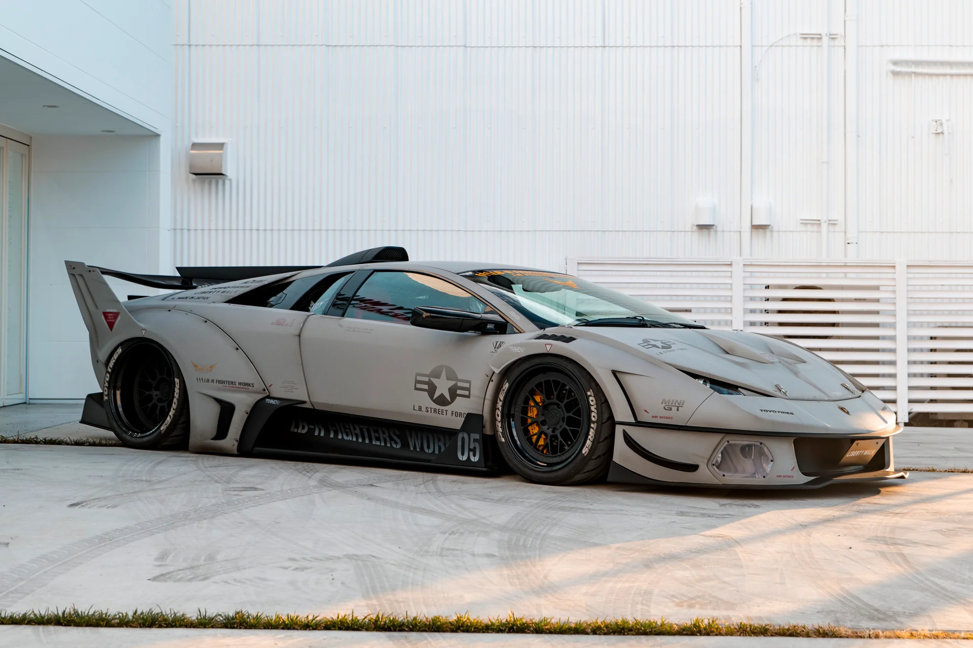 LB Silhouette WORKS Murcielago GT EVO (LB70-01) - Image 15