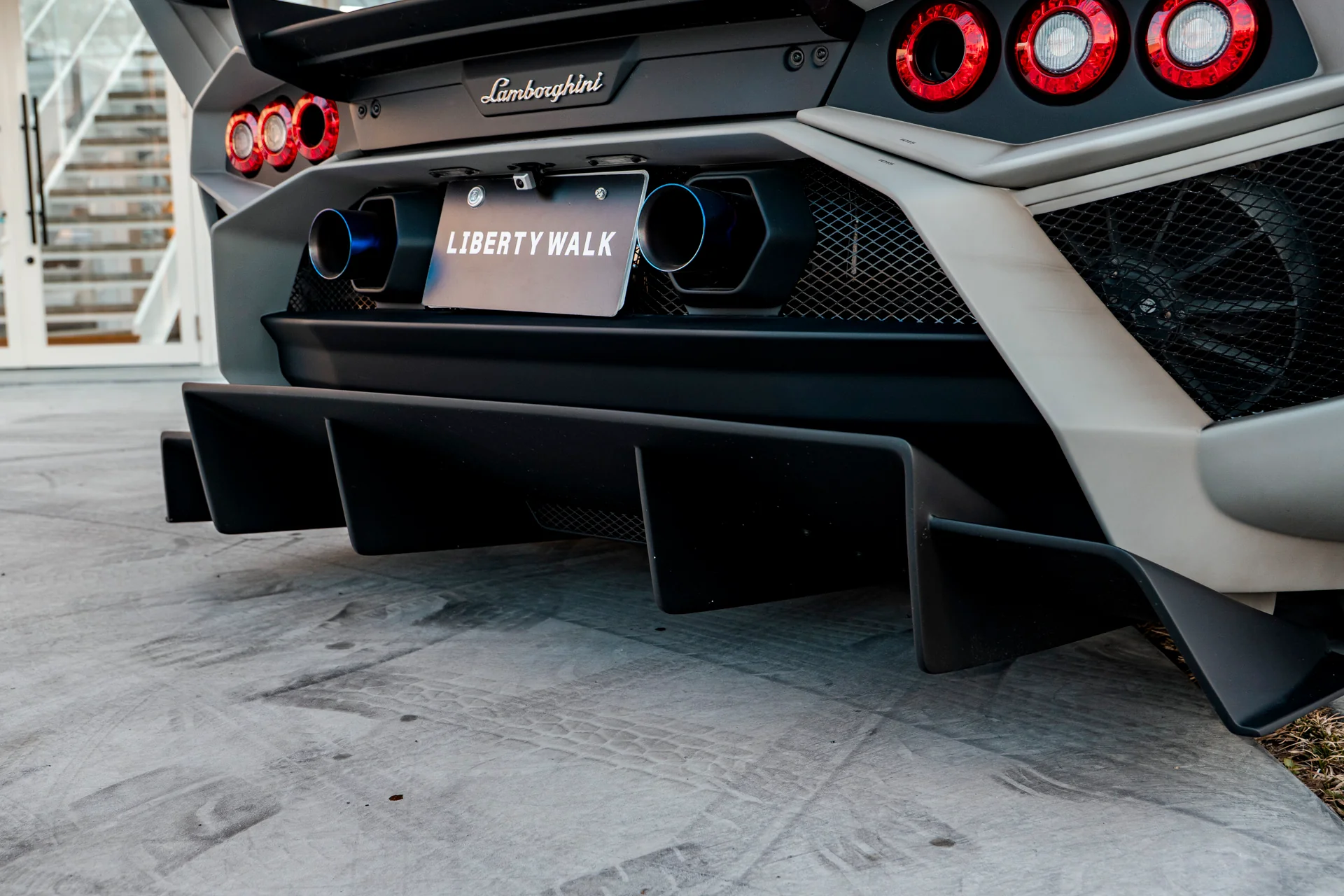 LB Silhouette WORKS Murcielago GT EVO (LB70-01) - Image 29