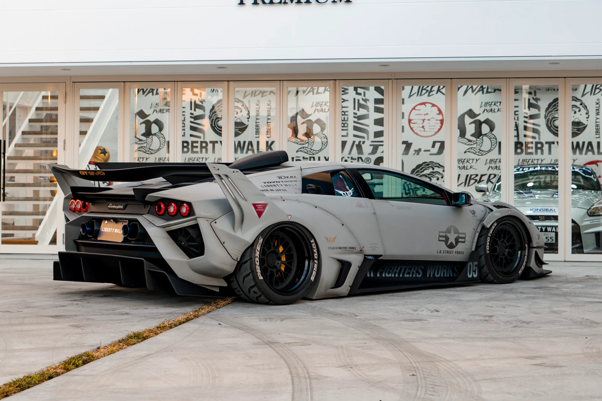 LB Silhouette WORKS Murcielago GT EVO (LB70-01) - Image 30