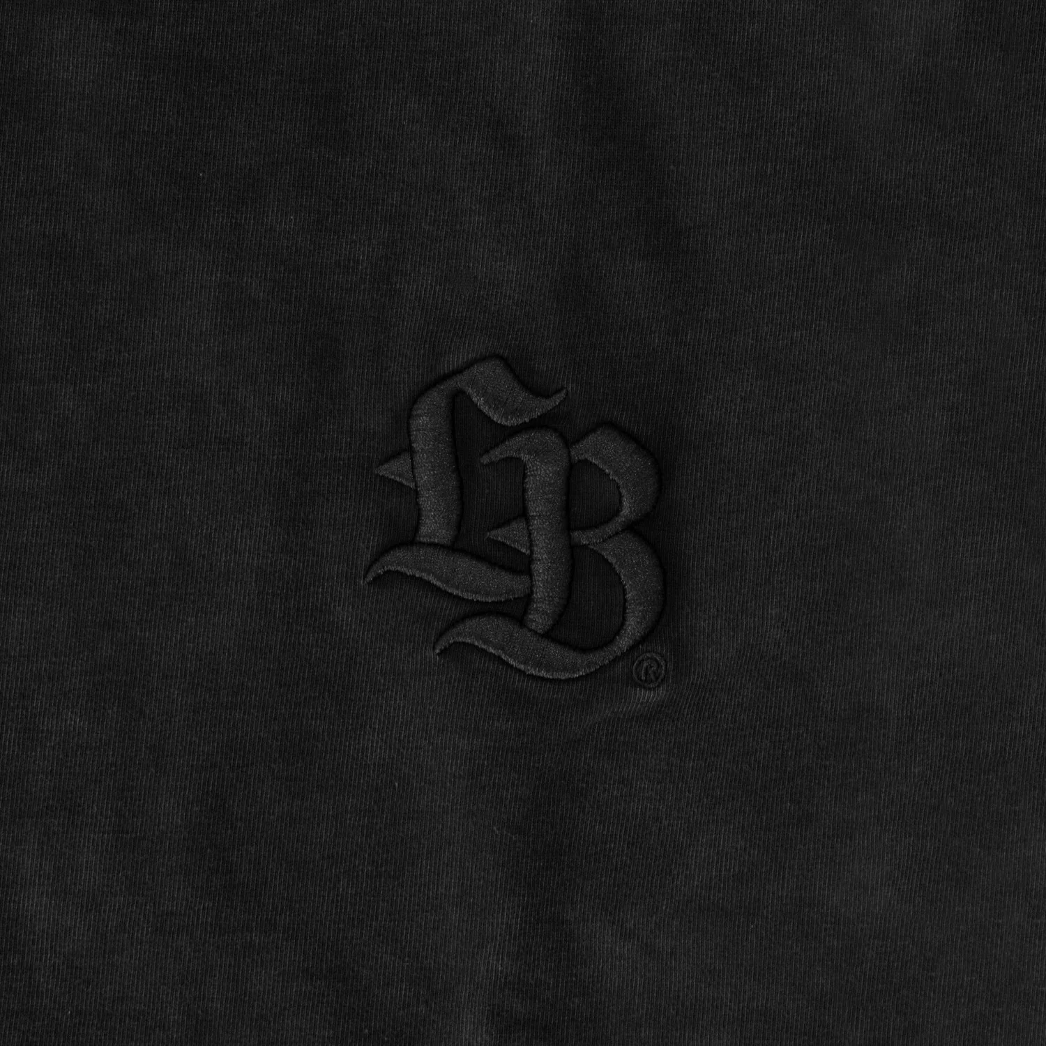 LB Simple Embroidery T-Shirt Black - Image 3