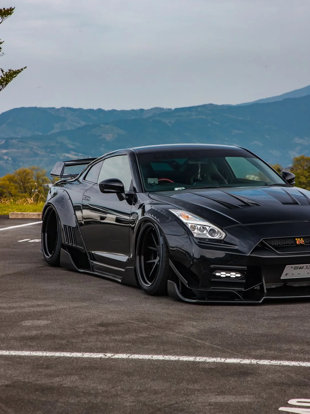 LB WORKS 35GT-R 'Final Edition' Complete Body Kit FRP - Image 4