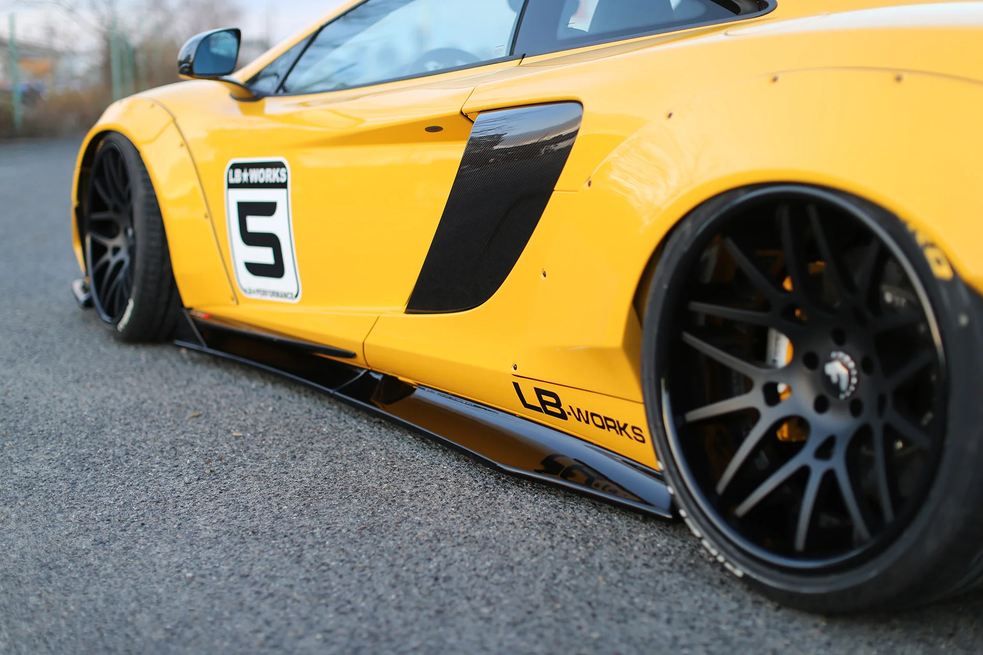 LB WORKS 650S Complete Body kit FRP (LB22-01) - Image 6
