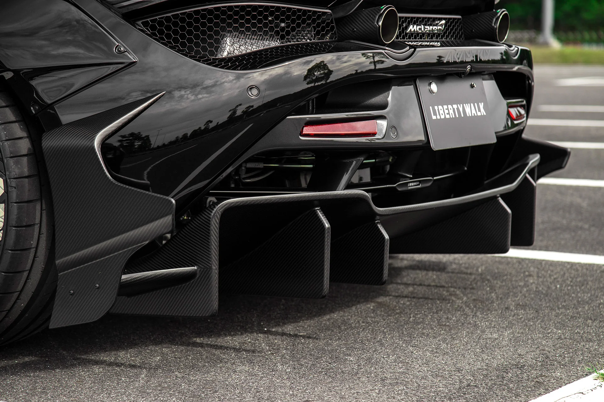 LB WORKS 720S Complete Body kit Dry Carbon (LB75-02) - Image 6