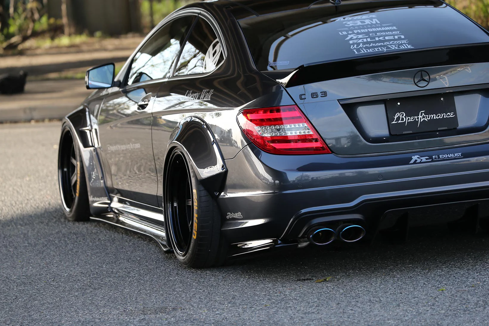 LB WORKS C63 COUPE + SALOON Complete Body Kit (CFRP) (LB21-01) - Image 7
