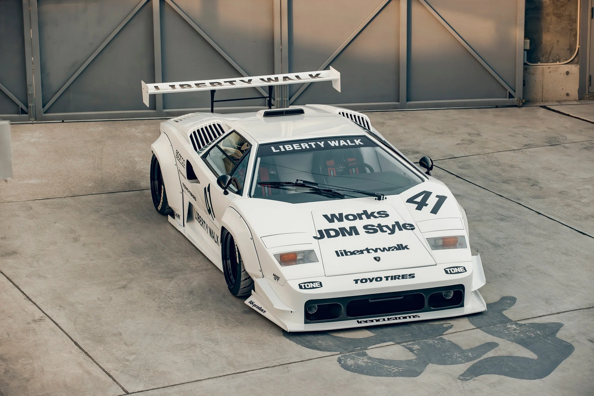 LB WORKS Countach complete body kit - Image 6