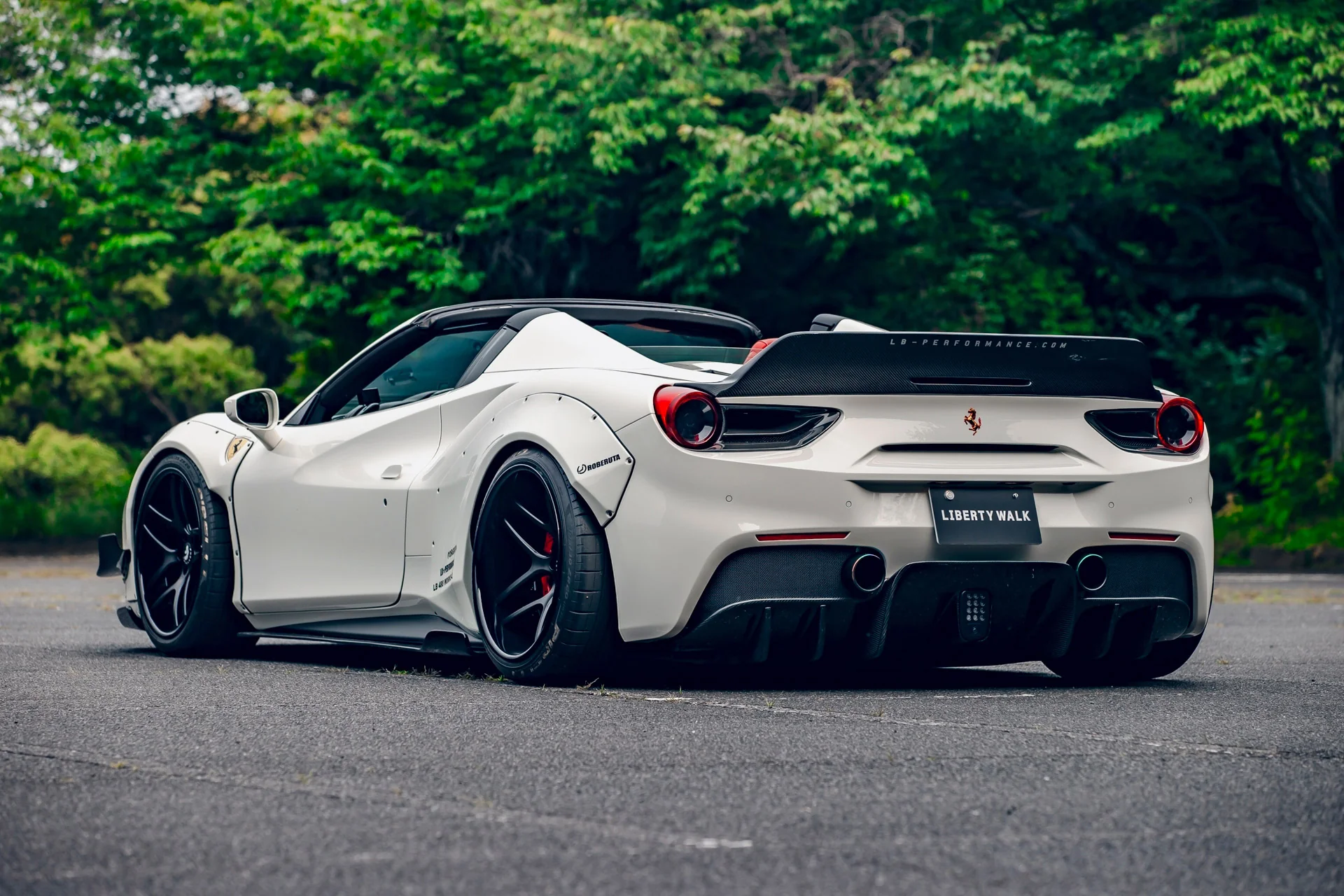 LB WORKS FERRARI 488 Complete Body Kit (CFRP) (LB24-01) - Image 17
