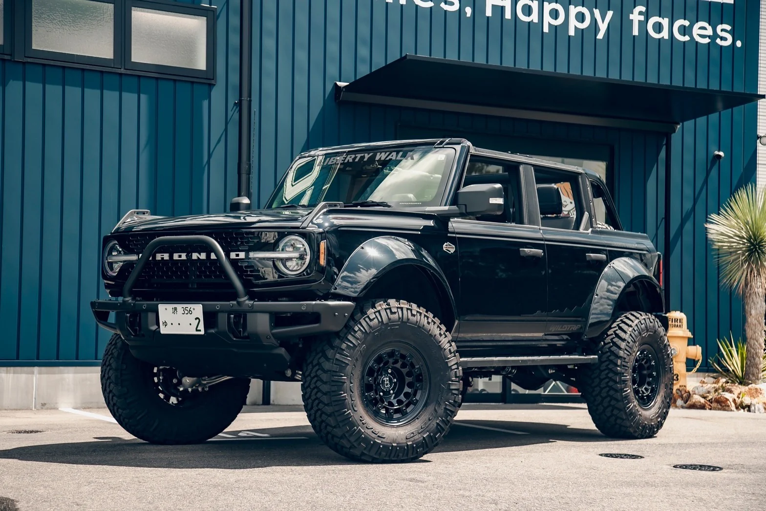 LB WORKS Ford Bronco Complete Body Kit FRP (LB76-01) - Image 10