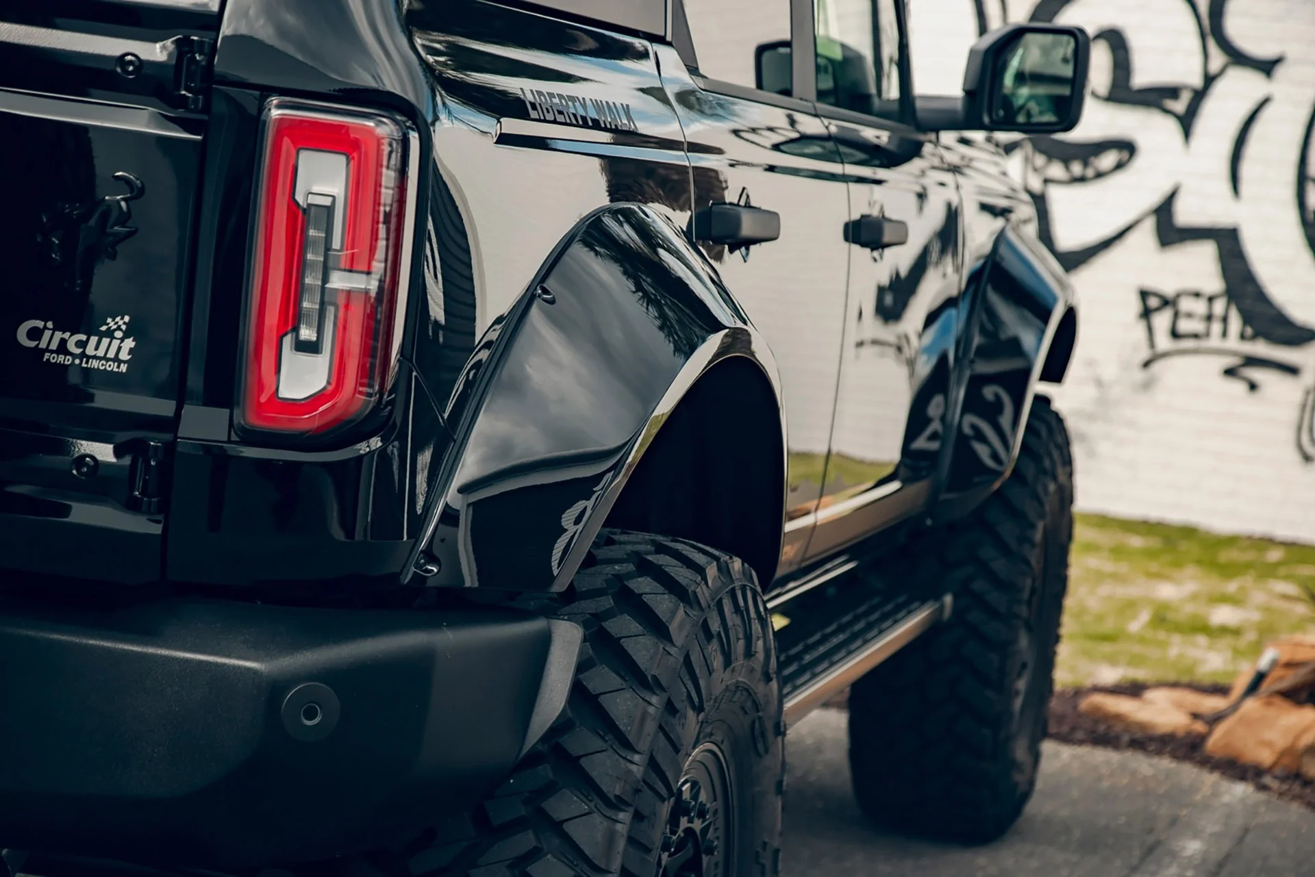 LB WORKS Ford Bronco Complete Body Kit FRP (LB76-01) - Image 8