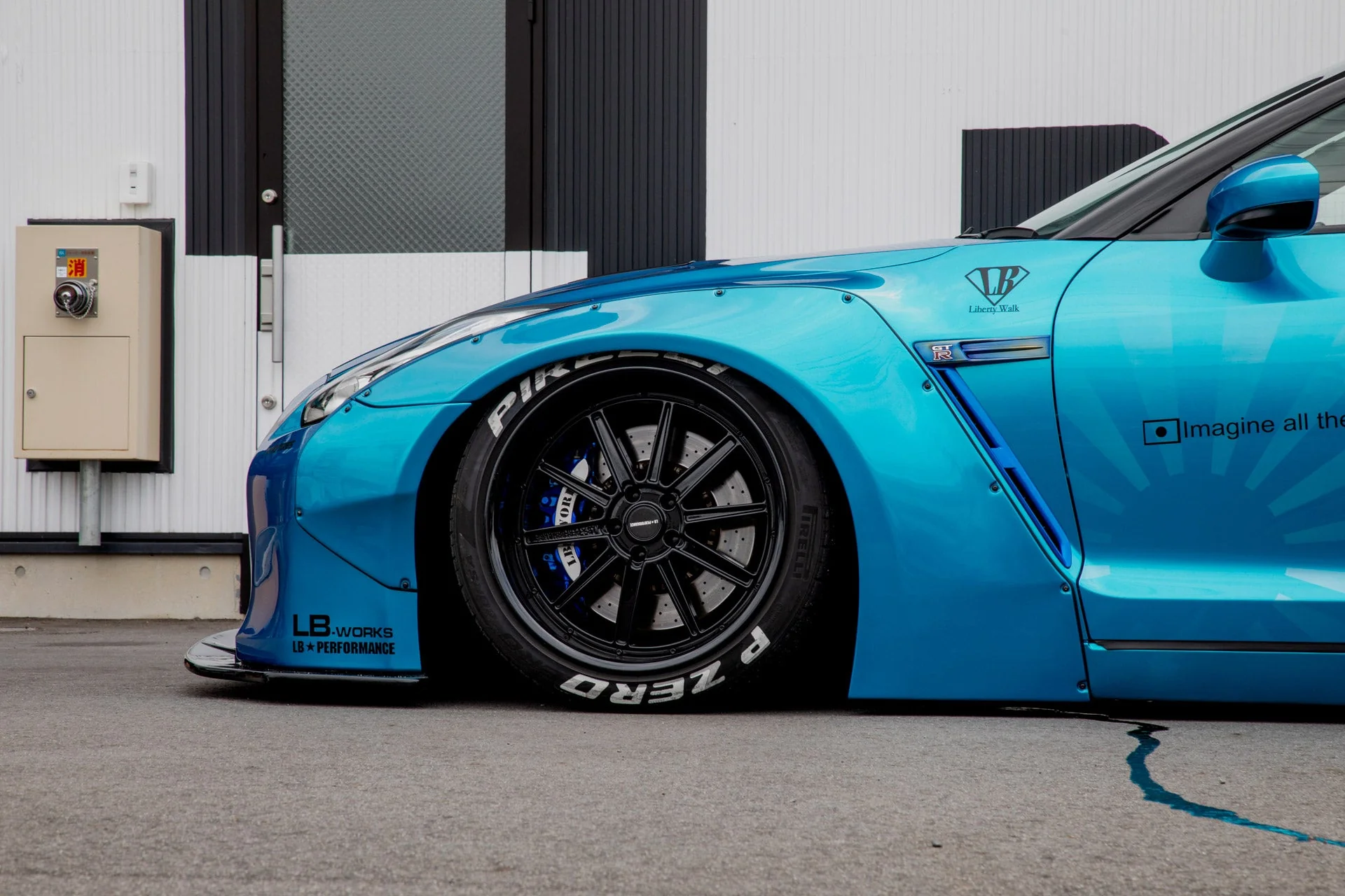 LB WORKS GTR Complete body kit Ver.1 (LB06-01) - Image 3