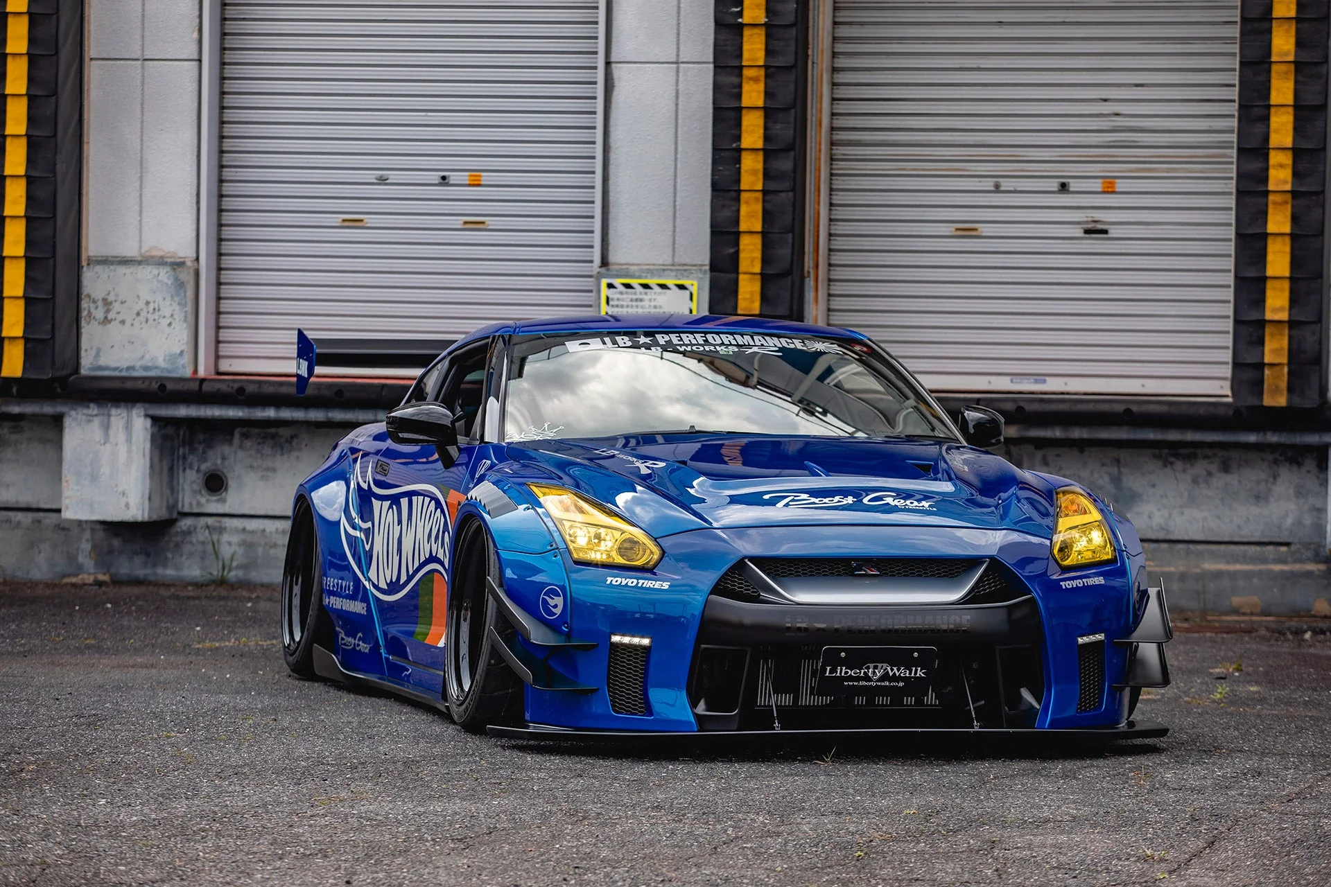 LB WORKS GTR Type 2 Complete Body Kit 2017- FRP (LB31-03) - Image 2