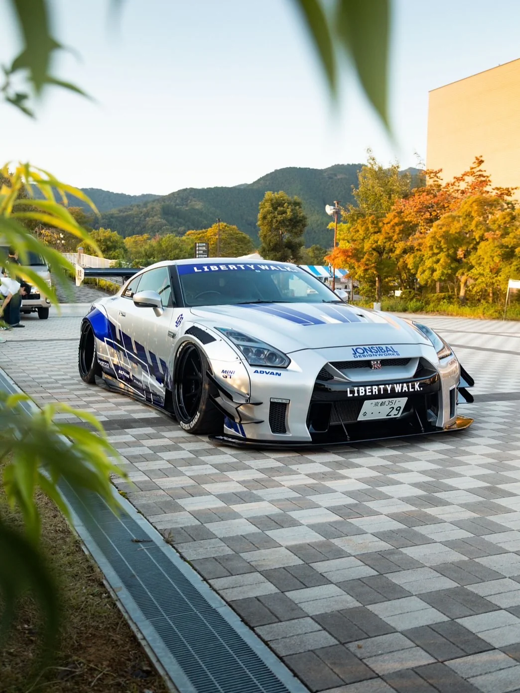 LB WORKS GTR Type 2 Complete Body Kit 2017- FRP (LB31-03) - Image 4