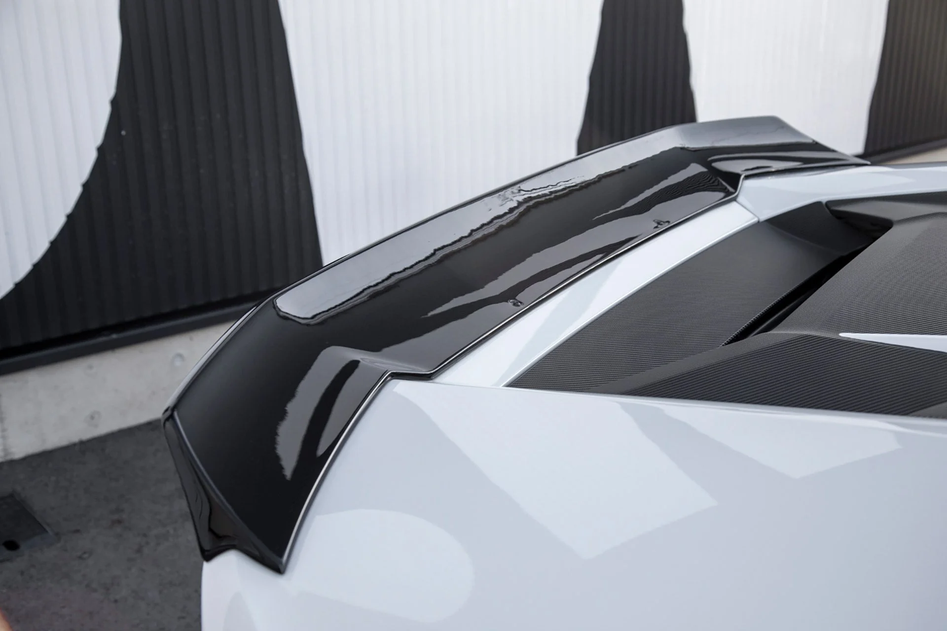 LB WORKS Huracan ver.2 complete body kit (FRP) (LB13-03) - Image 2