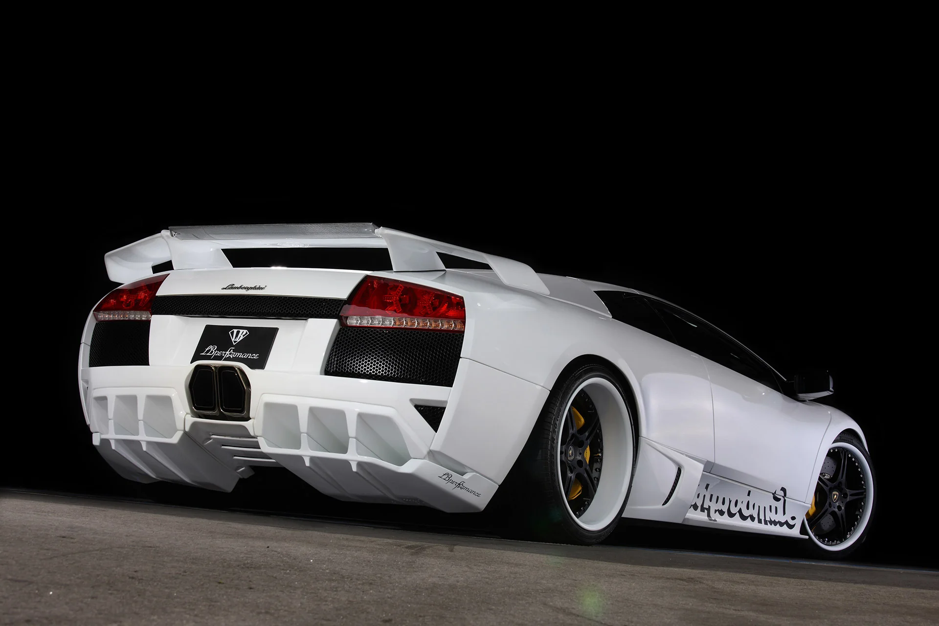 LB Performance Murcielago complete body kit Type.1 (FRP) (LB07-01) - Image 2