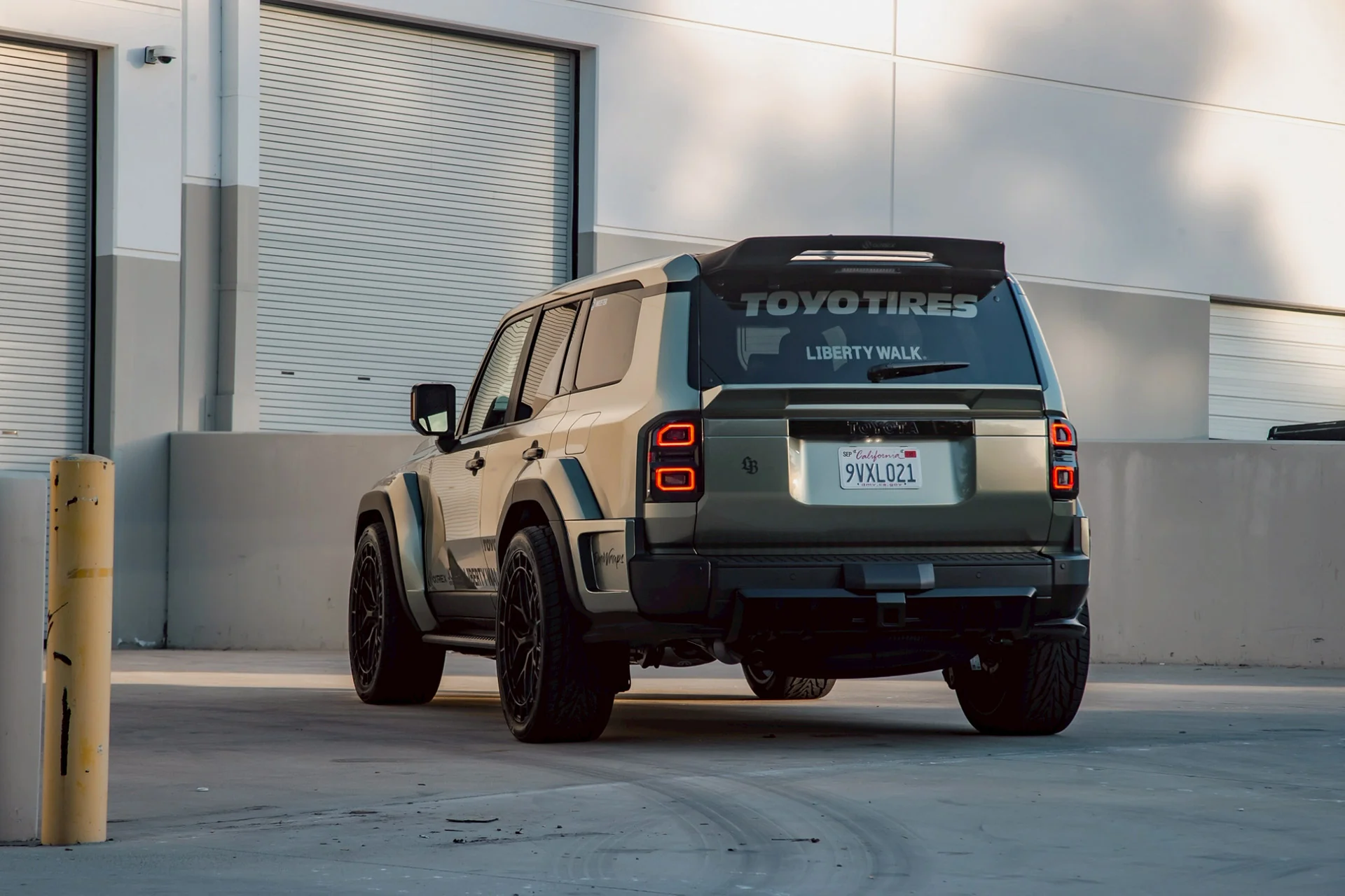 LB WORKS Toyota Land Cruiser 250 Complete body kit (LB88-01) - Image 2