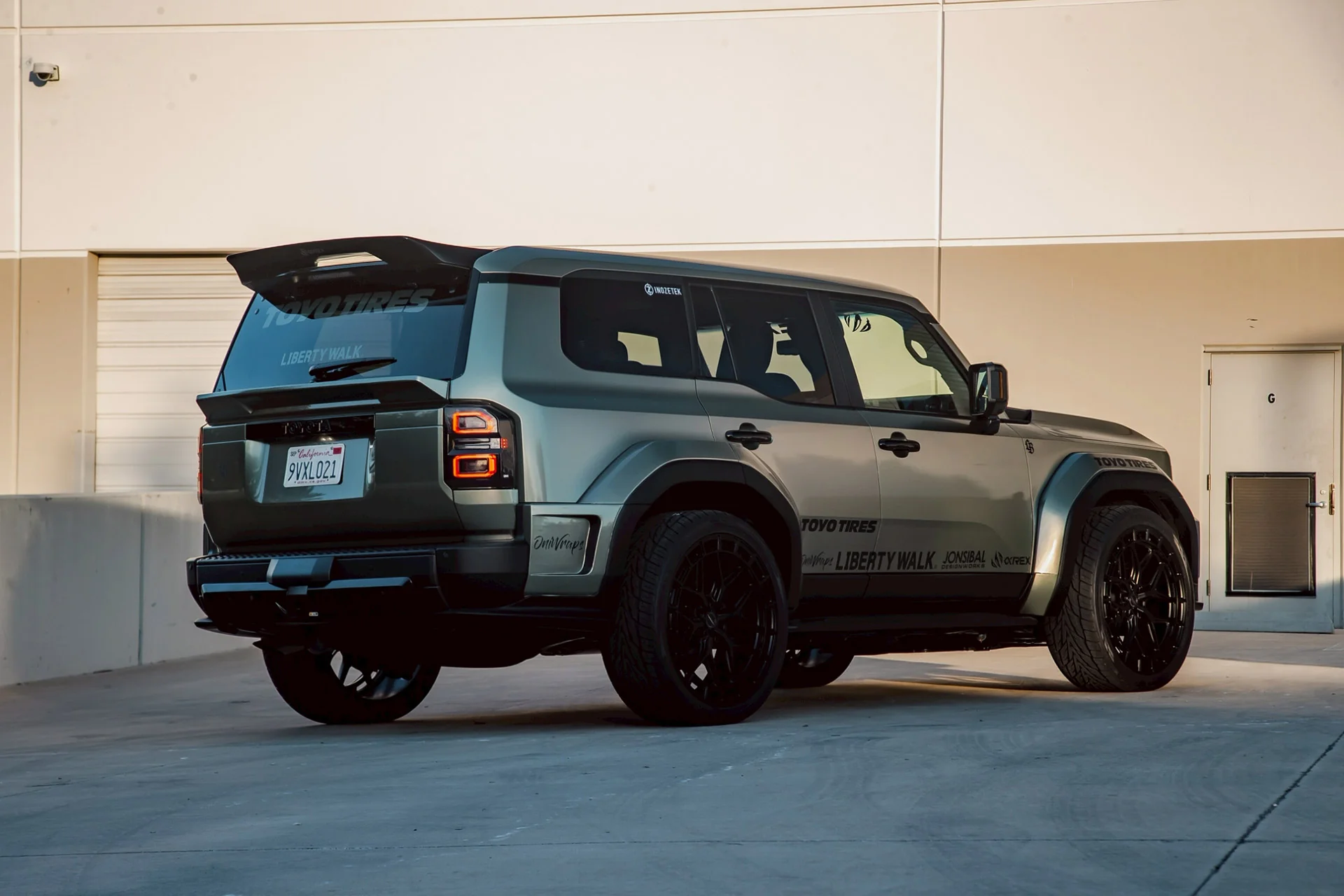 LB WORKS Toyota Land Cruiser 250 Complete body kit (LB88-01) - Image 24