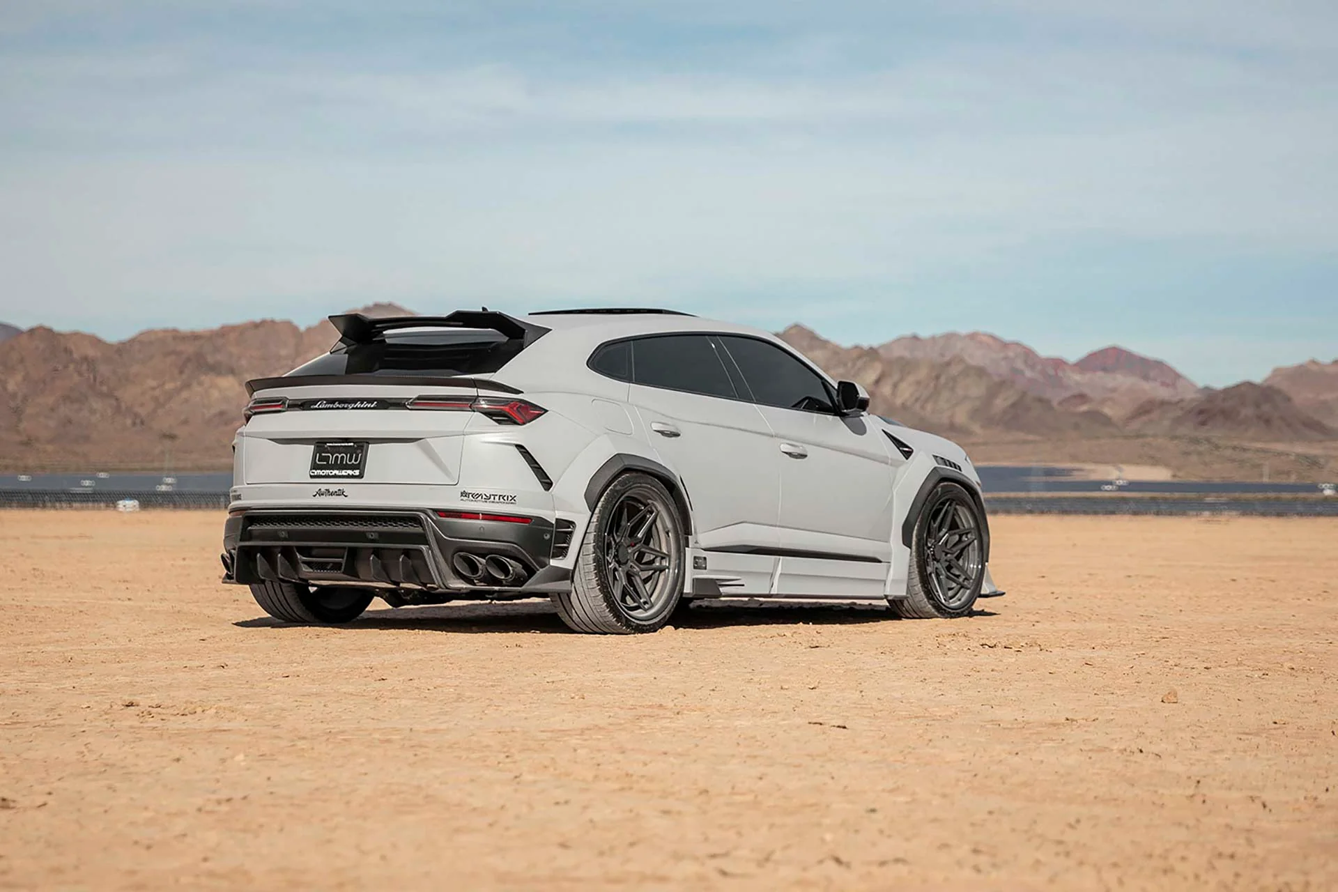 LB WORKS URUS Complete body kit (DRY CARBON) (LB67-02) - Image 7