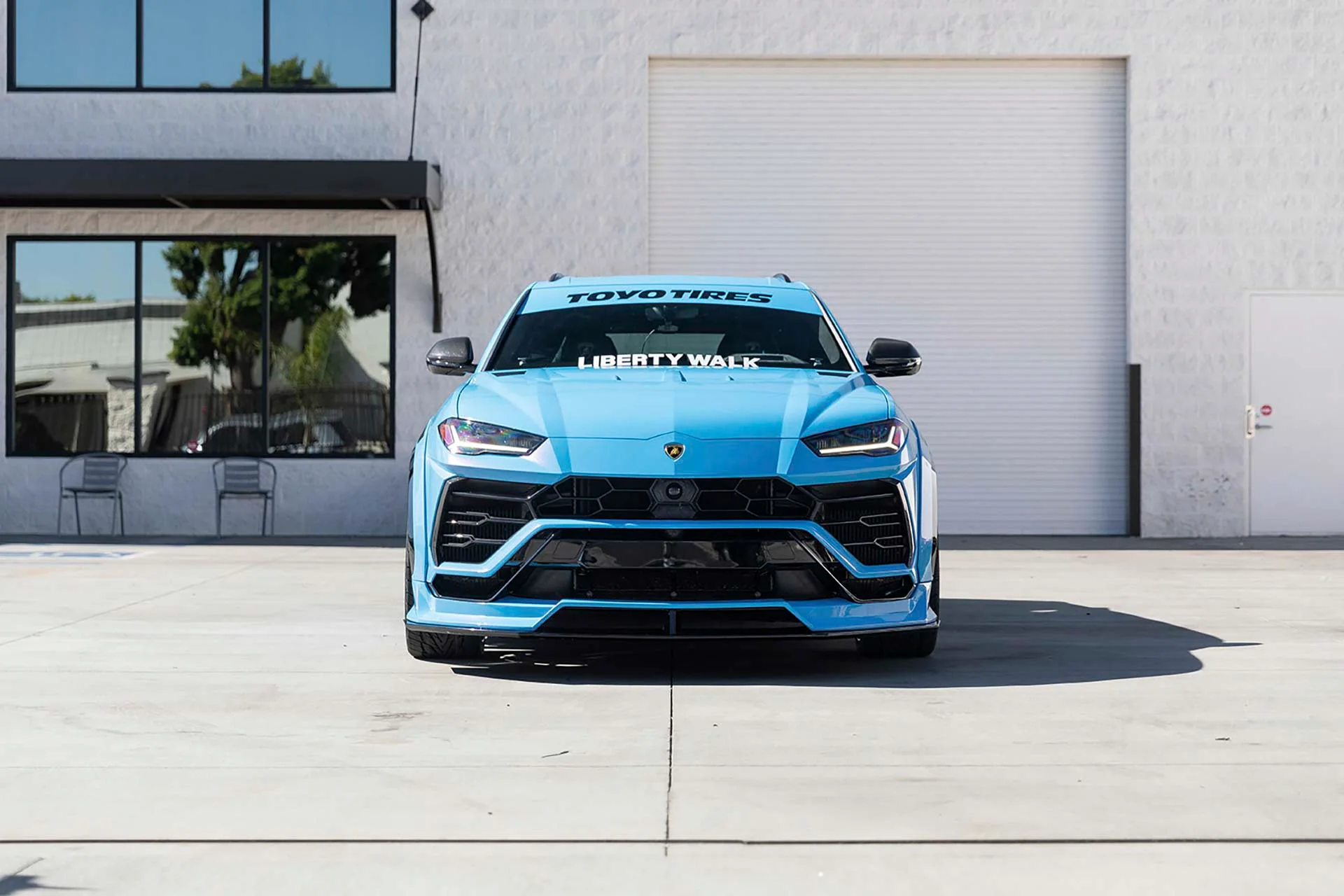 LB WORKS URUS Complete body kit (FRP) (LB67-01) - Image 3