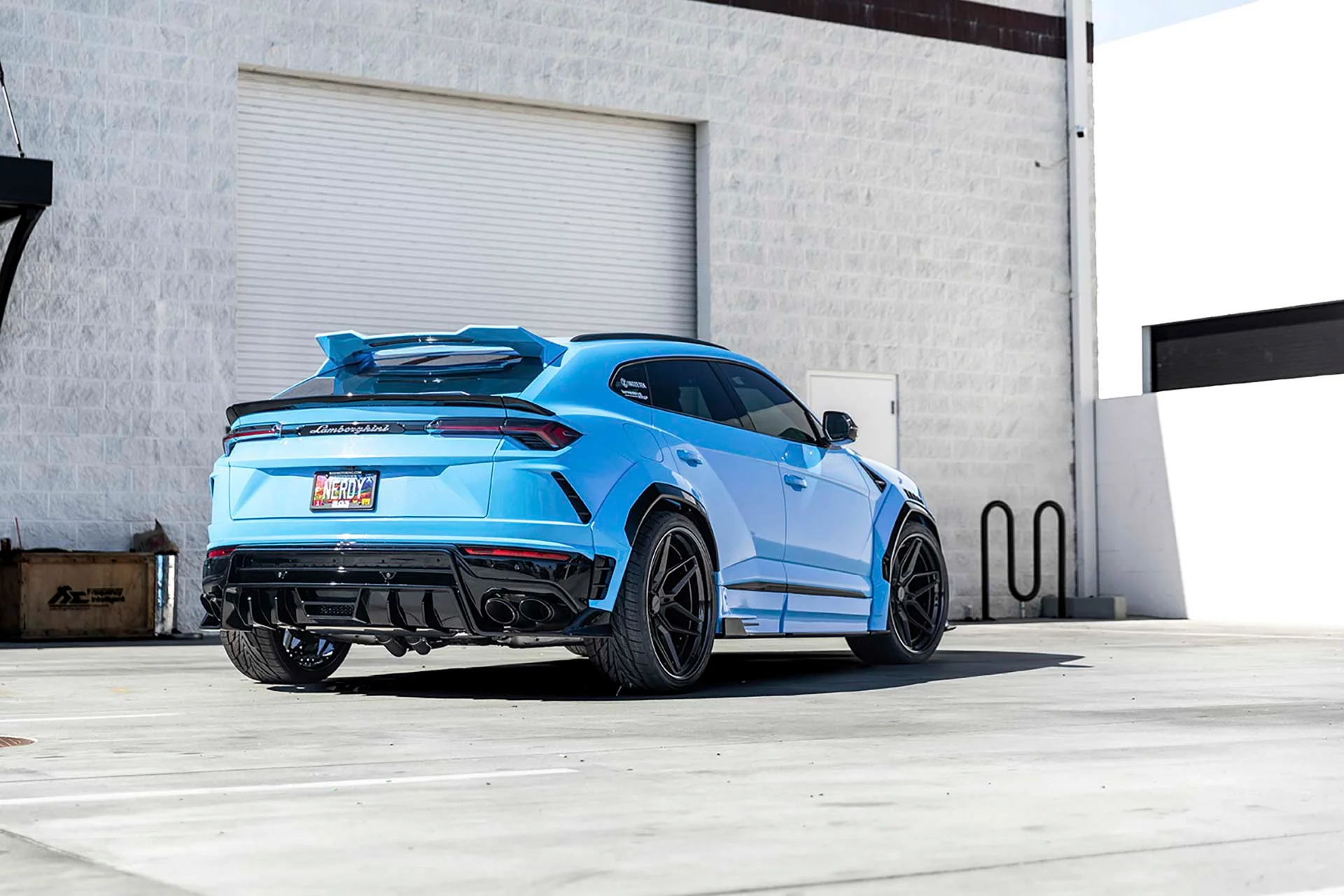 LB WORKS URUS Complete body kit with Bonnet/Hood (FRP) (LB67-03) - Image 4