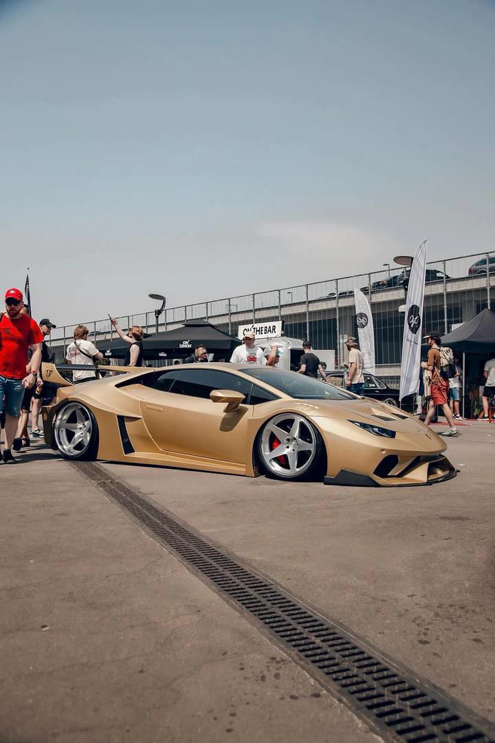Liberty Walk LB-Silhouette Works Lamborghini Huracan LP610-4 - Image 4